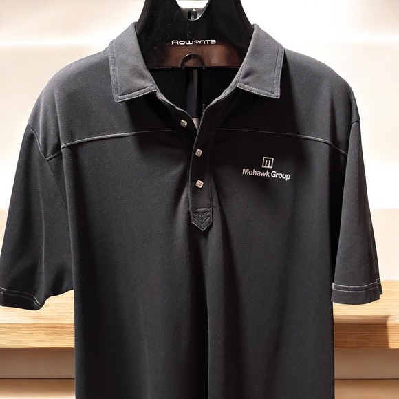 Travis Mathew Polo Shirt Mens Size XL Black Has *Company Logo* Work - Golf - Picture 2 of 7